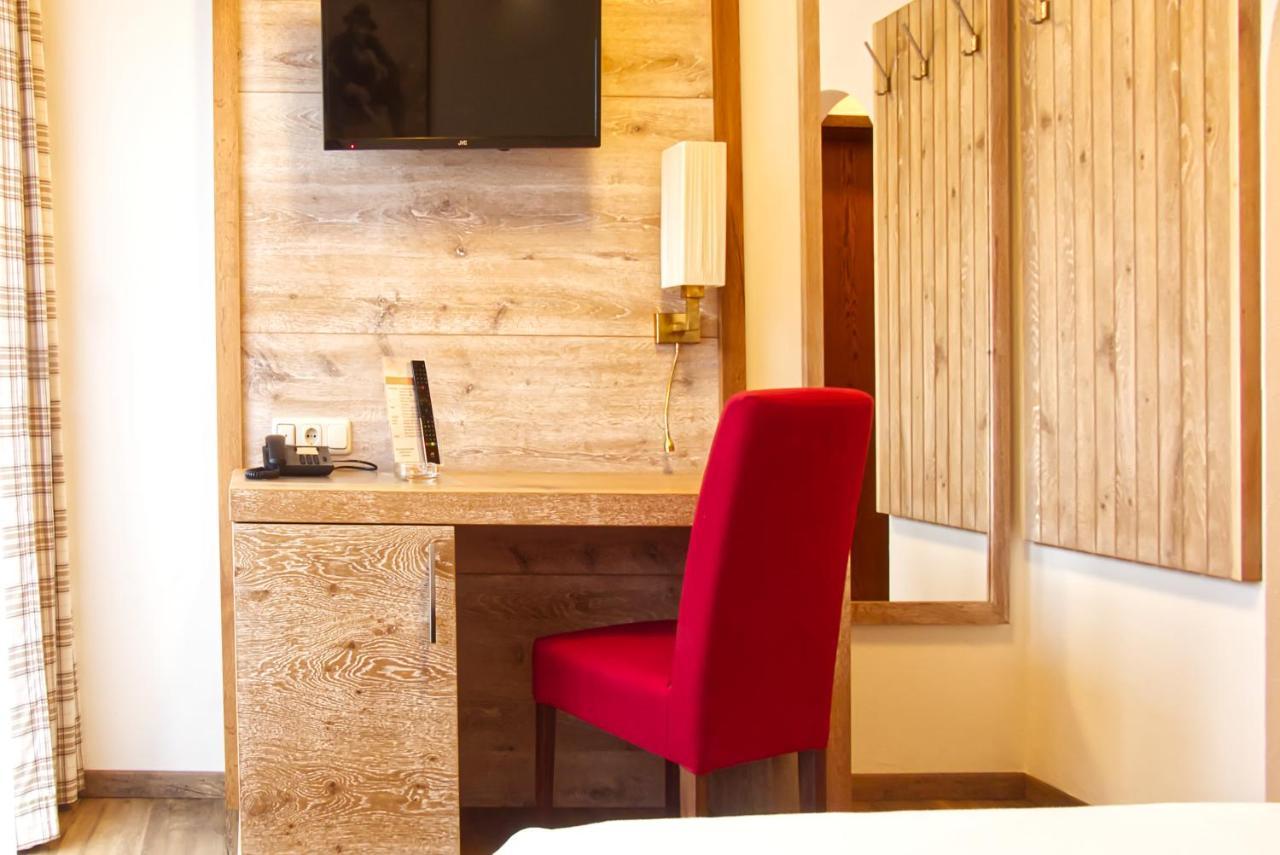 Garnihotel Zur Linde - Bayerischer Wald - Aktivcard Mit 154 Kostenfreien Leistungen - Kostenloser Parkplatz Лоберг Екстериор снимка