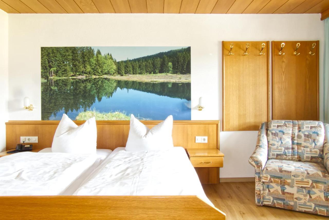 Garnihotel Zur Linde - Bayerischer Wald - Aktivcard Mit 154 Kostenfreien Leistungen - Kostenloser Parkplatz Лоберг Екстериор снимка