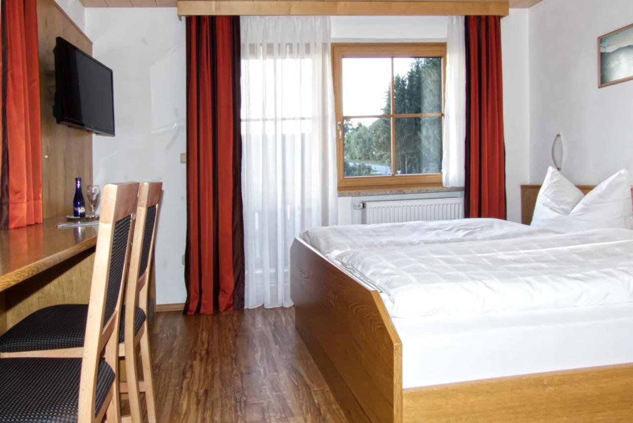Garnihotel Zur Linde - Bayerischer Wald - Aktivcard Mit 154 Kostenfreien Leistungen - Kostenloser Parkplatz Лоберг Екстериор снимка